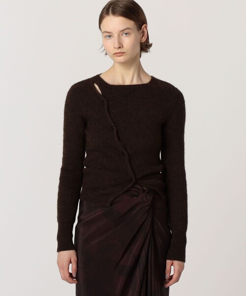JACQUEMUS(ジャックムス)の「JACQUEMUS LA MAILLE PAU アシンメトリーニット(ニット/セーター・レディース・ライトベージュ/ダークブラウン・34)」の3枚目の写真