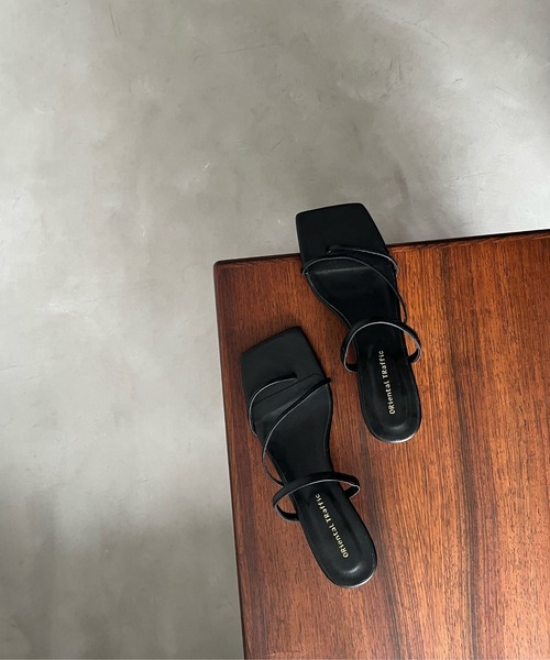 ORiental TRaffic by yuri（オリエンタルトラフィックバイユリ）の「【ZOZOTOWN限定】アシメストラップミュールサンダル/51291（サンダル・レディース・ブラック/ゴールド/シルバー/ブルー・S/M/L/LL）」の16枚目の写真