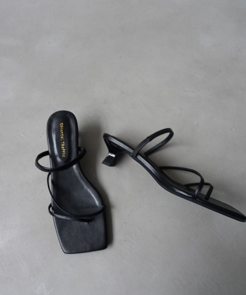 ORiental TRaffic by yuri（オリエンタルトラフィックバイユリ）の「【ZOZOTOWN限定】アシメストラップミュールサンダル/51291（サンダル・レディース・ブラック/ゴールド/シルバー/ブルー・S/M/L/LL）」の12枚目の写真