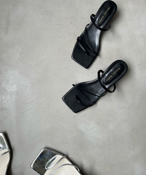 ORiental TRaffic by yuri（オリエンタルトラフィックバイユリ）の「【ZOZOTOWN限定】アシメストラップミュールサンダル/51291（サンダル・レディース・ブラック/ゴールド/シルバー/ブルー・S/M/L/LL）」の11枚目の写真