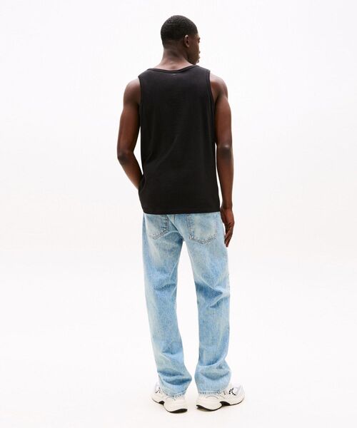 tommy jeans(トミー ジーンズ)の「スリムスタックタンクトップ(Tシャツ/カットソー・メンズ・ブラック/ホワイト・SMALL/MEDIUM/X-SMALL/LARGE/X-LARGE)」の5枚目の写真
