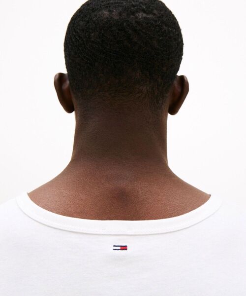 tommy jeans(トミー ジーンズ)の「スリムスタックタンクトップ(Tシャツ/カットソー・メンズ・ブラック/ホワイト・SMALL/MEDIUM/X-SMALL/LARGE/X-LARGE)」の7枚目の写真