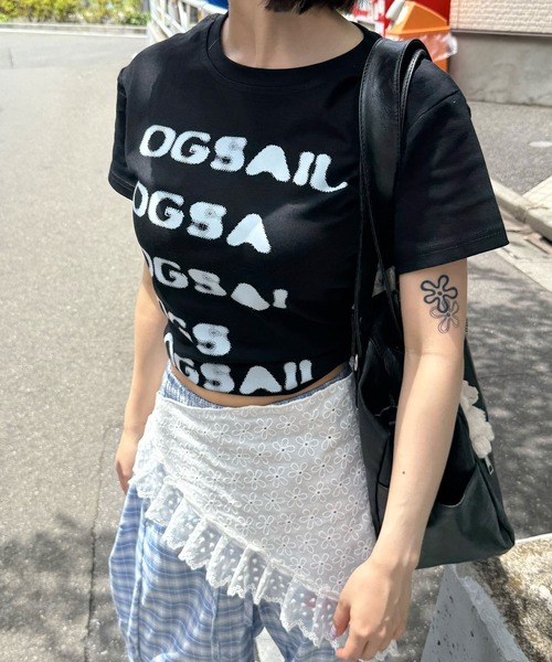 MEMECLE(メメクル)の「【 MEMECLE / メメクル 】レタリング プリントロゴTシャツ(Tシャツ/カットソー・レディース・ホワイト/ブラック/グレー・S/M)」の22枚目の写真
