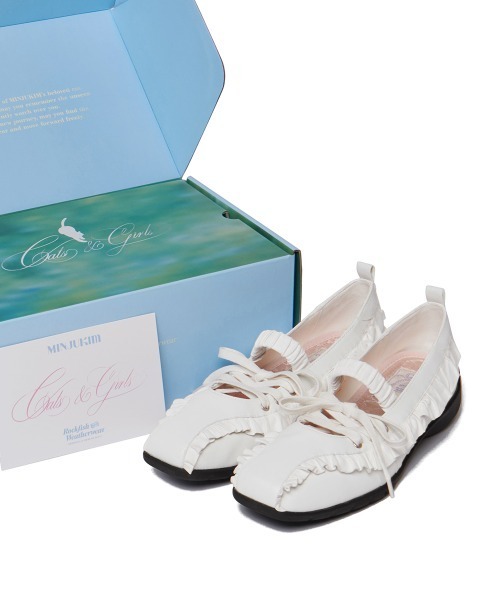 X MINJUKIM] BLISS RUFFLE SNEAKERS（スニーカー）｜ROCKFISH