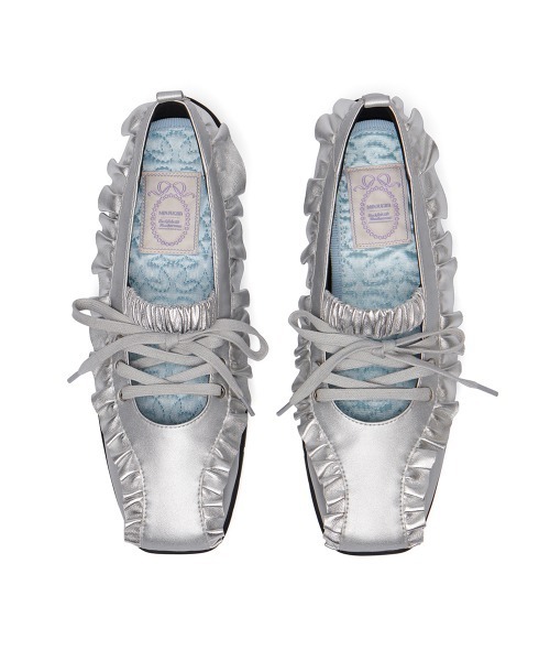 【Rockfish Weatherwear】X MINJUKIM BLISS RUFFLE SNEAKERS ROCKFISH X MINJUKIM BLISS RUFFLE SNEAKERS – SeoulSeoul