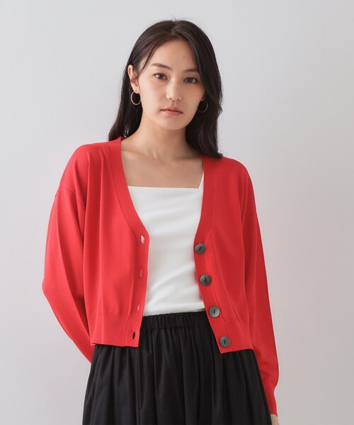 OPAQUE.CLIP(オペークドットクリップ)の「UV Vネックニットカーディガン【接触冷感/洗濯機洗い可/抗ピル】(カーディガン/ボレロ・レディース・ブラック/ブラウン系その他/レッド系1/ホワイト・00)」の11枚目の写真