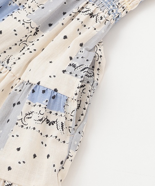 petit main（プティマイン）の「【リンク】総柄シャーリングワンピース(キッズ)（ワンピース・キッズ・ライトベージュ/ブルー・90cm/120cm/80ｃｍ/130cm/110cm/100cm）」の11枚目の写真