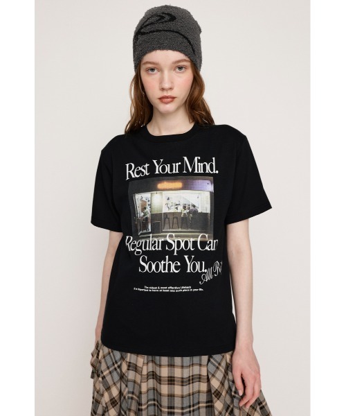 SLY（スライ）の「PHOTO LOGO 2SIZE T/SH フォト ロゴ ツーサイズ ティーシャツ 半袖 夏服（Tシャツ/カットソー・レディース・ブラック/杢グレー/ホワイト/ブラウン/ピンク・1/2）」の6枚目の写真