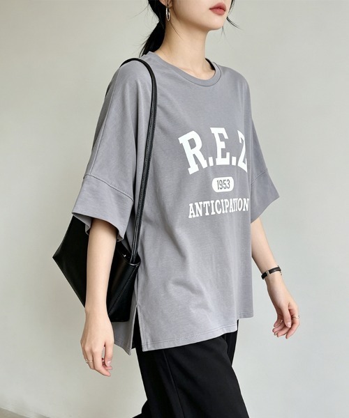 ONEP STAR(ワンピスター)の「プリント入りオーバーサイズTシャツ(Tシャツ/カットソー・レディース・ベージュ/ブラック×イエロー/モカ/グレー×サックスブルー/ホワイト×イエロー/ホワイト×ブラック/グレー×ホワイト・MEDIUM)」の4枚目の写真