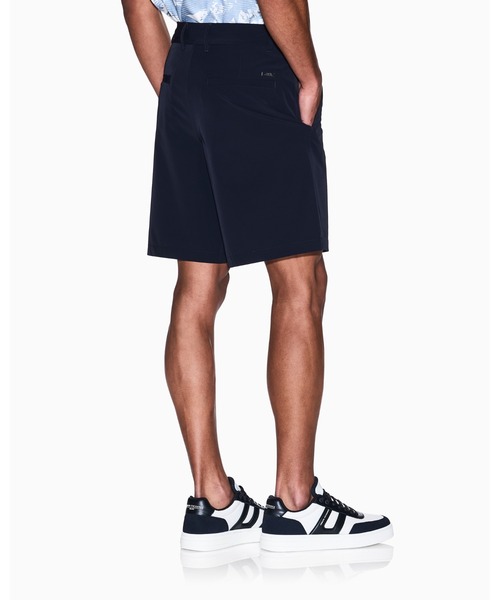 ARMANI EXCHANGE（アルマーニエクスチェンジ）の「【A|X アルマーニ エクスチェンジ】ストレッチナイロン ハーフパンツ（その他パンツ・メンズ・ダークネイビー・28inch/29inch/30inch/32inch/34inch）」の3枚目の写真