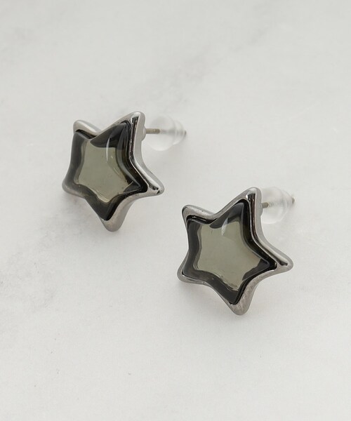 SHOO・LA・RUE（シューラルー）の「【チタンポスト】クリア星ピアス（ピアス（両耳用）・レディース・ブラック/ゴールド/シルバー・00）」の2枚目の写真