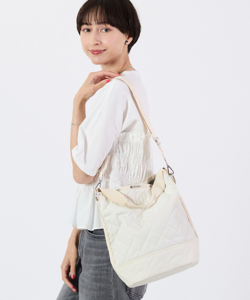 レスポートサック　完売品！　キルティング ショルダーバッグ CONVERTIBLE BUCKET BAG メレンゲドーンキルト（ショルダー