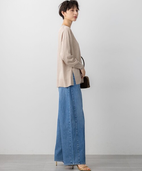 23区 L(ニジュウサンクオオキイサイズ)の「【見上愛さん着用/RED CARD TOKYO×23区】カーヴィー デニム パンツ(デニムパンツ・レディース・ターコイズブルー系/ダルブルー系・50/44/48/46)」の4枚目の写真