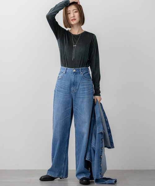 23区 L(ニジュウサンクオオキイサイズ)の「【見上愛さん着用/RED CARD TOKYO×23区】カーヴィー デニム パンツ(デニムパンツ・レディース・ターコイズブルー系/ダルブルー系・50/44/48/46)」の9枚目の写真