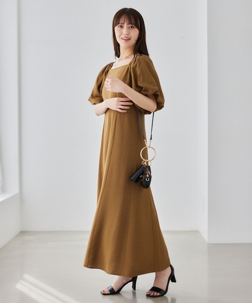 Andemiu(アンデミュウ)の「2WAYパフスリーブワンピース581664(ワンピース・レディース・ブラック/モカ/レンガ・FREE)」の4枚目の写真