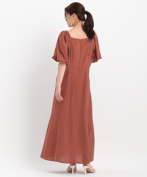 Andemiu(アンデミュウ)の「2WAYパフスリーブワンピース581664(ワンピース・レディース・ブラック/モカ/レンガ・FREE)」の11枚目の写真