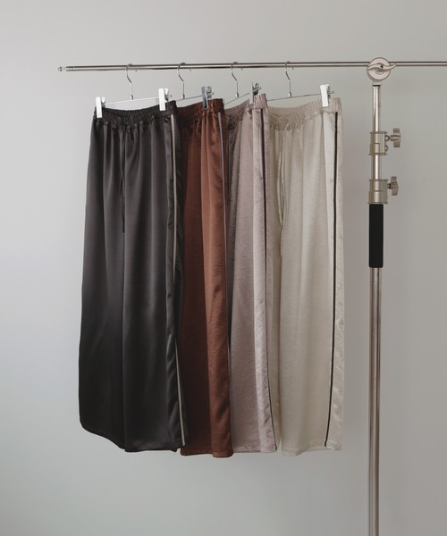 セール】サテンラインイージーパンツ（スラックス）｜LIAN（リアン）の