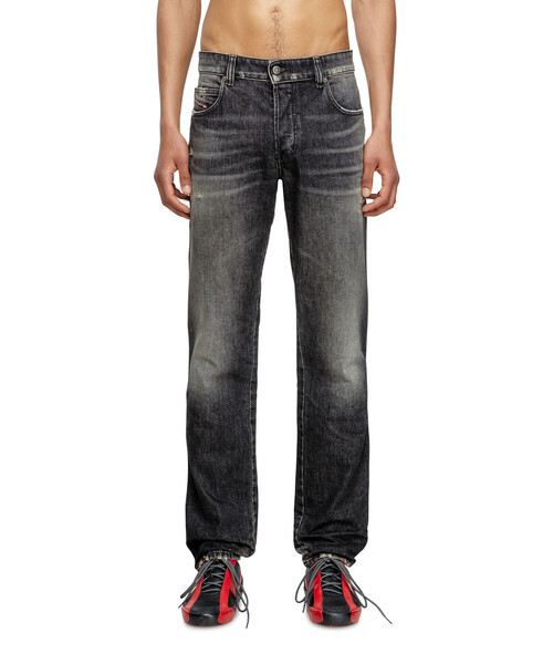 DIESEL(ディーゼル)の「メンズ スリムフィット ブラックデニムパンツ SLIM 1993 D-VYL L.30(デニムパンツ・メンズ・ブラック・36inch/34inch/30inch/32inch/28inch/26inch)」の6枚目の写真