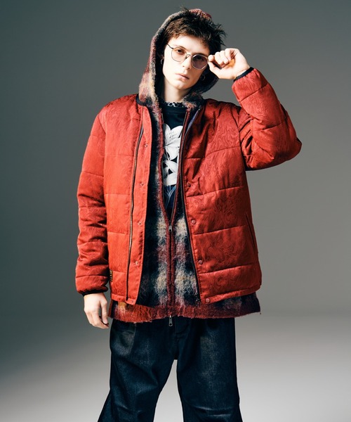 glamb(グラム)の「Paisley Padded Jacket / ペイズリーパデッドジャケット(ダウンジャケット/コート・メンズ・レッド/ブラック・S/M/L)」の10枚目の写真