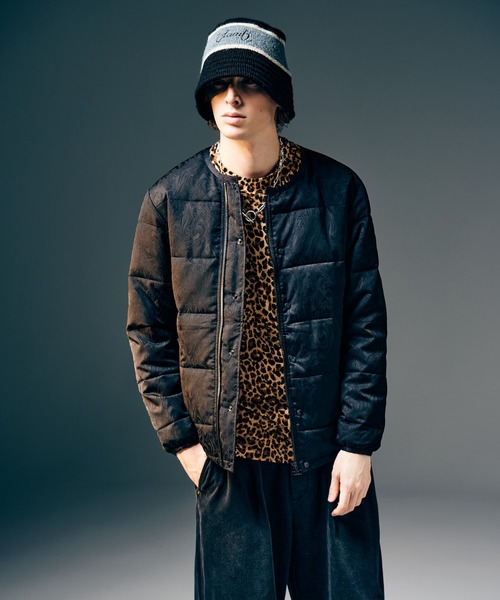 glamb(グラム)の「Paisley Padded Jacket / ペイズリーパデッドジャケット(ダウンジャケット/コート・メンズ・レッド/ブラック・S/M/L)」の6枚目の写真