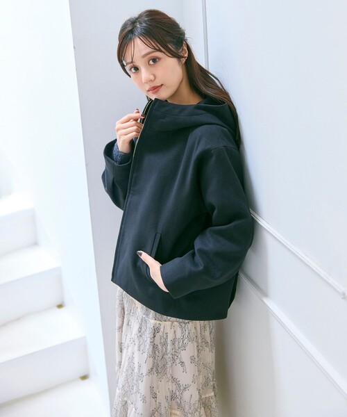 Feroux（フェルゥ）の「フード付きコクーンショート コート（その他アウター・レディース・ピンク系/アイボリー系/ブラック系・SMALL/MEDIUM）」の8枚目の写真