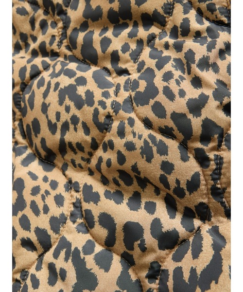 GAP（ギャップ）の「ライトウェイト キルティング パファージャケット (キッズ)（その他アウター・キッズ・レオパード/ブラック・110cm/120cm/130cm/140cm/150cm/160cm）」の11枚目の写真