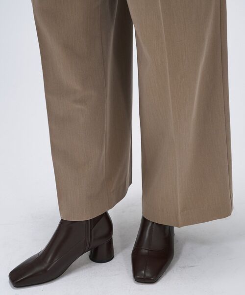 cloenc(クロエンス)の「【セットアップ/マシンウォッシュ】イージータックワイドパンツ(その他パンツ・レディース・ナチュラル/ダークグレー・02/03/01)」の15枚目の写真
