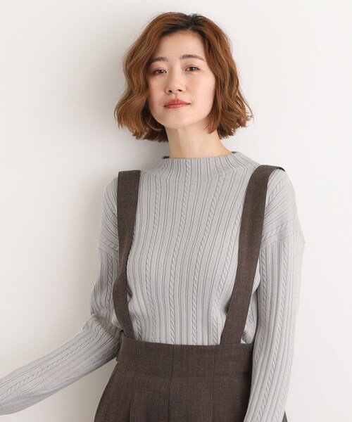 grove(グローブ)の「【毛玉軽減/洗える】クロップドミニケーブルニット(ニット/セーター・レディース・ライトグレー系9/グリーン/パープル/ネイビー/オフホワイト/チャコールグレー・02/03/01/04/05)」の1枚目の写真