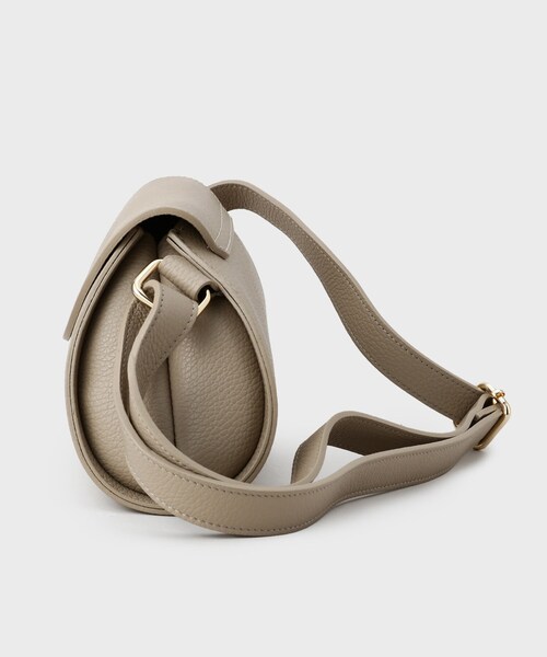 GALLEST（ギャレスト）の「レザーフラップショルダーバッグ（ショルダーバッグ・レディース・ブラウン系その他/ベージュ・00）」の7枚目の写真