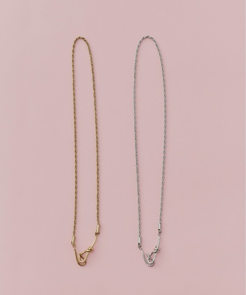 Su1.（スイ）の「【Su1.】【金属アレルギー対応】【ステンレス】ツイストチェーンフックネックレス（ネックレス・レディース・ゴールド/シルバー・FREE）」の3枚目の写真