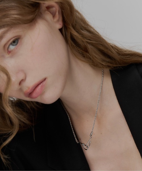 Su1.（スイ）の「【Su1.】【金属アレルギー対応】【ステンレス】ツイストチェーンフックネックレス（ネックレス・レディース・ゴールド/シルバー・FREE）」の17枚目の写真