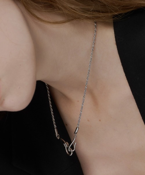 Su1.（スイ）の「【Su1.】【金属アレルギー対応】【ステンレス】ツイストチェーンフックネックレス（ネックレス・レディース・ゴールド/シルバー・FREE）」の18枚目の写真