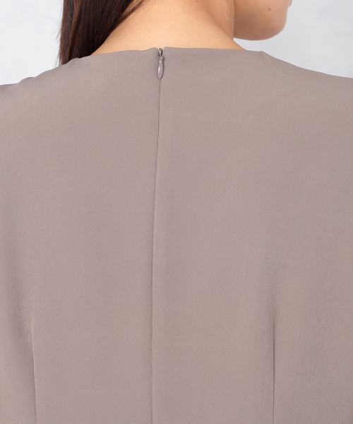 GALLORIA（ギャローリア）の「脇プリーツ切替ワンピース（ワンピース・レディース・モカ/ネイビー・S/M/L/LL）」の5枚目の写真