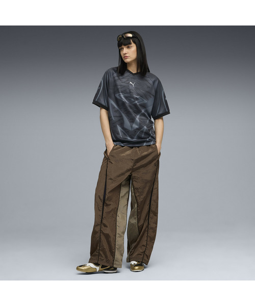 PUMA（プーマ）の「PUMA プーマ ユニセックス プーマテック-X AOP リラックスド フットボール 半（Tシャツ/カットソー・メンズ・ブラック/レッド系その他2/ブルー系その他2・LARGE/MEDIUM/XX-LARGE/X-LARGE/SMALL）」の14枚目の写真