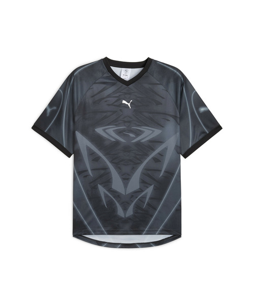 PUMA（プーマ）の「PUMA プーマ ユニセックス プーマテック-X AOP リラックスド フットボール 半（Tシャツ/カットソー・メンズ・ブラック/レッド系その他2/ブルー系その他2・LARGE/MEDIUM/XX-LARGE/X-LARGE/SMALL）」の17枚目の写真