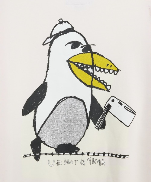 VANS(バンズ)の「RIROO PENGUIN スウェット / RIROO GFX CREW marshmallow / VN000TRRFS81(スウェット・メンズ・オフホワイト・LARGE/X-LARGE/SMALL/MEDIUM/X-SMALL/XX-LARGE)」の5枚目の写真