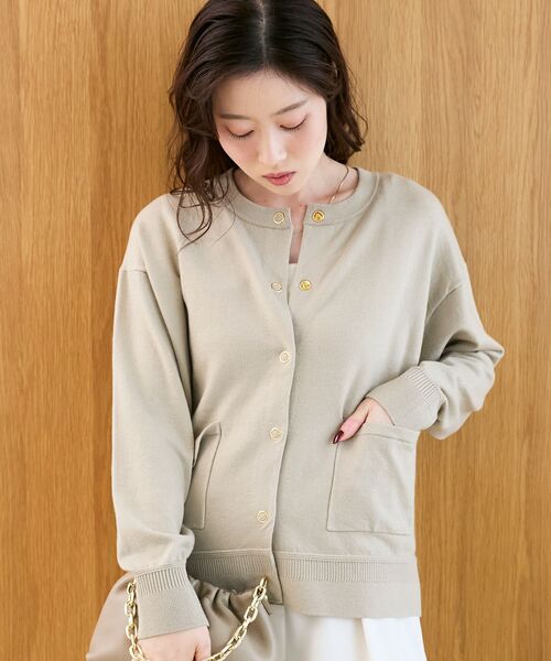 le.coeur blanc（ルクールブラン）の「リングボタンクルーカーディガン（カーディガン/ボレロ・レディース・ブラウン系その他2/ブラック系その他/ダークグリーン/ボルドー/ベージュ・38）」の10枚目の写真