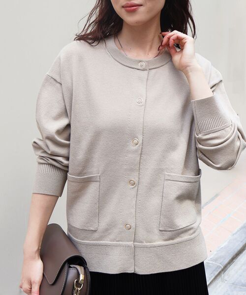 le.coeur blanc（ルクールブラン）の「リングボタンクルーカーディガン（カーディガン/ボレロ・レディース・ブラウン系その他2/ブラック系その他/ダークグリーン/ボルドー/ベージュ・38）」の22枚目の写真