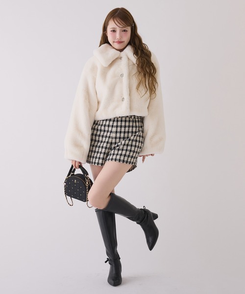 one after another NICE CLAUP（ワンアフターアナザーナイスクラップ）の「ベルト付きショートパンツ（その他パンツ・レディース・チャコールグレー/ブラック/ホワイト×ブラック/ホワイト・FREE）」の6枚目の写真