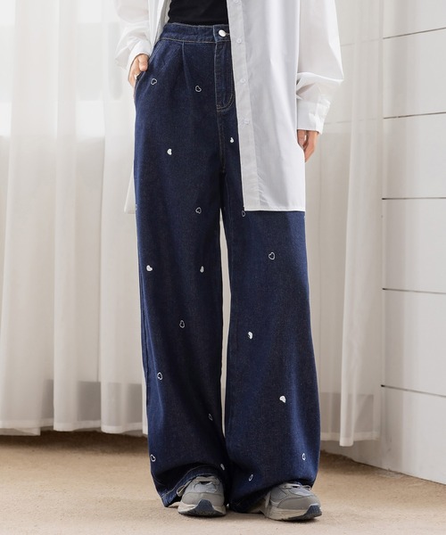 DAY CLOSET（デイ クローゼット）の「【ゆるっと可愛い小粒ハート刺繍】ハイウエスト デニム パンツ レディース（デニムパンツ・レディース・ネイビー/ブラック・S/M/L）」の8枚目の写真