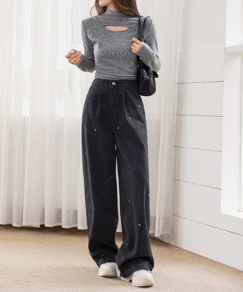 DAY CLOSET（デイ クローゼット）の「【ゆるっと可愛い小粒ハート刺繍】ハイウエスト デニム パンツ レディース（デニムパンツ・レディース・ネイビー/ブラック・S/M/L）」の6枚目の写真