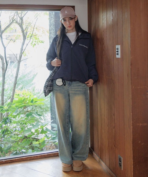 ALAND（エーランド）の「【UNISEX】ALAND×INAPSQUARE／ラウンドミニポーチ（ポーチ・レディース・ホワイト/ブラック・FREE）」の4枚目の写真
