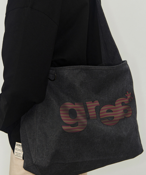 GRAVER（グレーバー）の「[ユニセックス]GRAE-Sストライプコットンキャンバスクロスバッグ_2カラー（メッセンジャーバッグ・レディース・ブラック/ブラウン・ONE SIZE）」の5枚目の写真