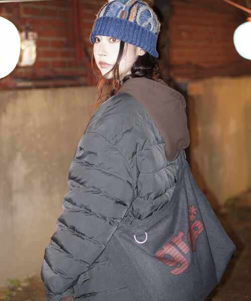 GRAVER（グレーバー）の「[ユニセックス]GRAE-Sストライプコットンキャンバスクロスバッグ_2カラー（メッセンジャーバッグ・レディース・ブラック/ブラウン・ONE SIZE）」の14枚目の写真