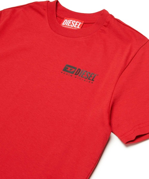 DIESEL KIDS(ディーゼルキッズ)の「DIESEL(ディーゼル)Kids & Junior ワンポイントブランドロゴ半袖Tシャツカットソー(Tシャツ/カットソー・キッズ・グレー/レッド/ホワイト・4Y/14Y/6Y/8Y/10Y/12Y/16Y)」の9枚目の写真