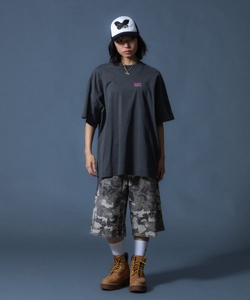 X-girl(エックスガール)の「BUTTERFLY PATCH TRUCKER CAP(キャップ・レディース・カモフラージュ/ピンク/ブラック・ONE SIZE)」の8枚目の写真