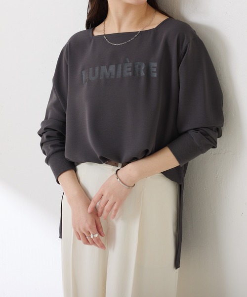 COLLAGE GALLARDAGALANTE（コラージュガリャルダガランテ）の「スクエアネックジョーゼットロゴロンT（Tシャツ/カットソー・レディース・ライトイエロー/チャコールグレー/オフホワイト・FREE）」の2枚目の写真