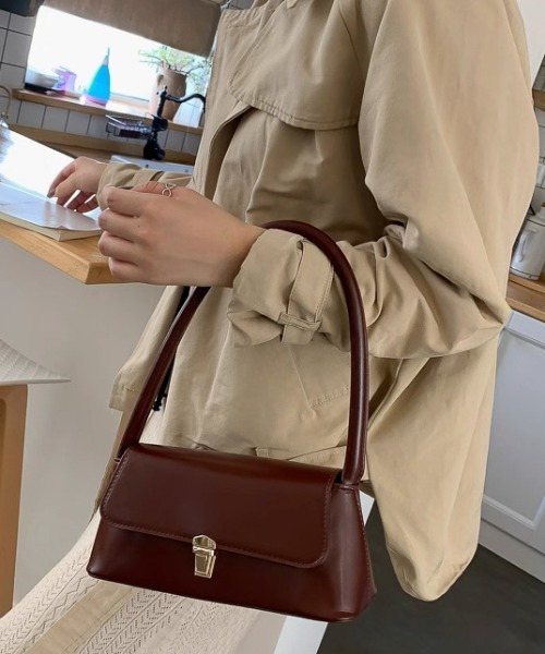 ampm(エーエムピーエム)の「スクエアミニショルダーバッグ(ショルダーバッグ・レディース・ブラック/ブラウン・FREE)」の16枚目の写真