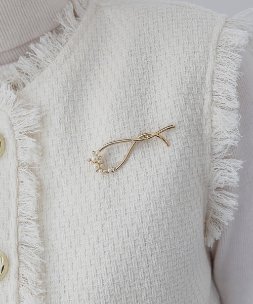 BLUEEAST(ブルーイースト)の「ビジュパールクロスブローチ(ブローチ/コサージュ・レディース・シルバー/ゴールド・FREE)」の2枚目の写真