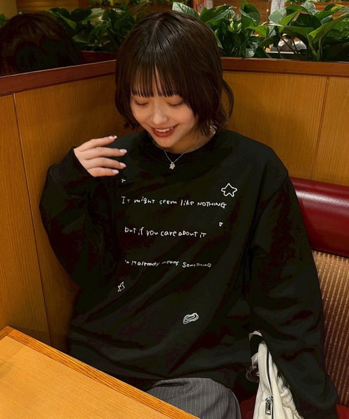 UNDERSTATEMENTs（アンダーステイトメント）の「【ユニセックス】アートデザインプリントスウェット（スウェット・メンズ・レッド/イエロー/ブラック・LARGE/MEDIUM）」の5枚目の写真